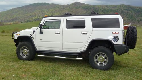 2006 hummer h2 lux. and chrome appearance pkg.