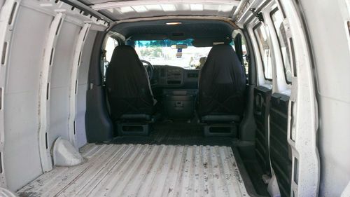 1997 chevrolet g series express 1500 white cargo van ac, dual airbags, new tires