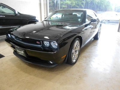5.7l v8 hemi certified one owner 6 speed12 challenger coupe remote keyless entry