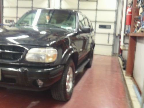2000 ford explorer limited 5.0 302 awd leather interior great condition 180k