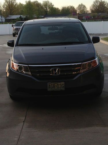 2013 honda odyssey exl, with honda factory tow package &amp; aux transmission coolor