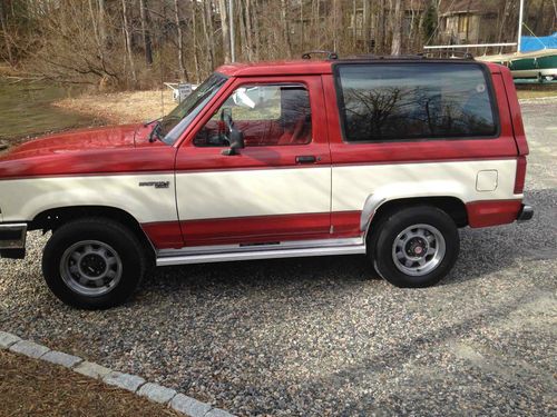 1989 bronco ii xlt 4x4 5 speed  well maintained excellent conditon no reserve