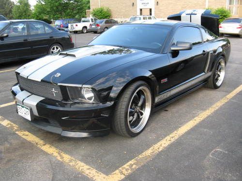 2007 ford mustang shelby gt coupe 2-door 4.6l, 5 speed.