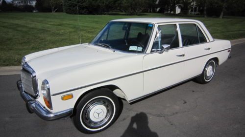 1969 mercedes 220 50,565 miles museum quality show w115 automatic not diesel gas
