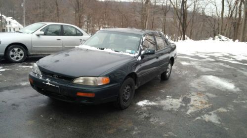 1995 toyota camry le sedan 4-door 2.2l