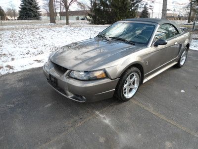 2001 mustang cobra 5 speed wrecked salvage rebuildable repairable