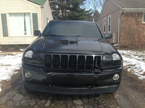 2005 jeep grand cherokee limited 4wd hemi 5.7l blacked out low miles