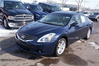 2012 altima 3.5 sr with premium package, navigation, bose, roof, 8669 miles