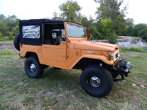 1973 land cruiser fj40 in excellent conditions. restored, ps, 4 disc brakes bj