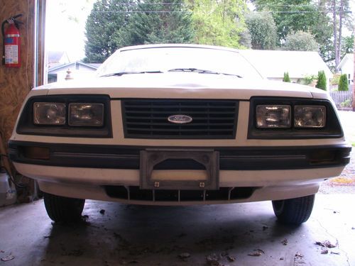 1983 ford mustang l white 2-door coupe converted to v8 autocross racing
