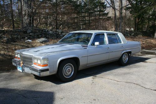 1989 cadillac fleetwood brougham, daily driver, clear title, solid, ac