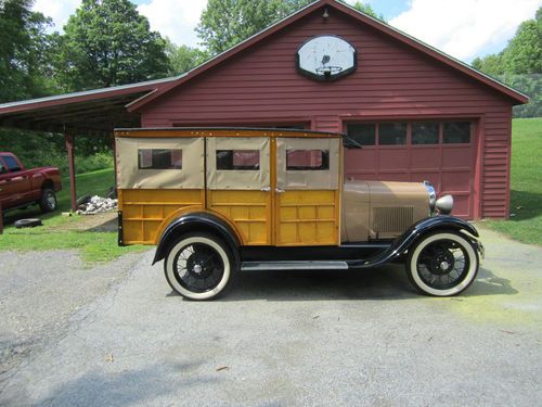 Wooden body station wagon 1929