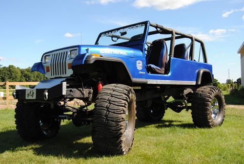 1995 jeep wrangler lifted extended 6 passenger 44" tires 350 chevy