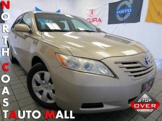 2009(09) toyota camry beautiful gold exterior! clean! like new! must see! save!!
