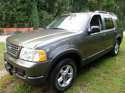 2003 ford explorer 4x4 3rows four door 4 liter 6 cylinder w/air conditioning