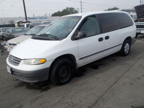 2000 plymouth voyager, no reserve