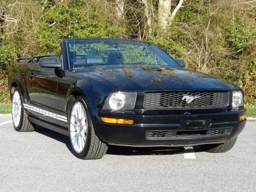 ~~05~ford~mustang~convertible~v6~auto~1 owner~90k miles~best offer~~