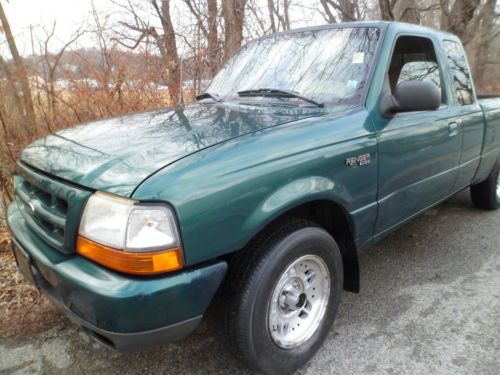 1999 ford rangerxlt sport 109,038miles 4 doorexcab 3liter 6cyl w/airconditioning