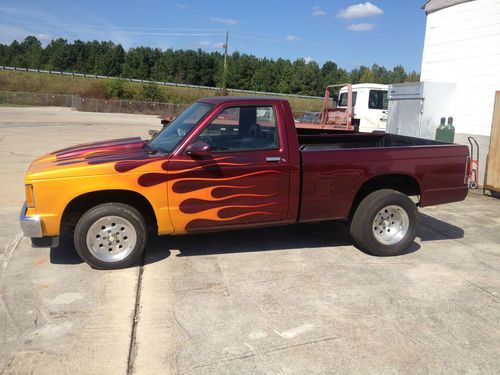 1983 chevrolet s-10 truck - v-8 chevy engine - new rims and tires - automatic -