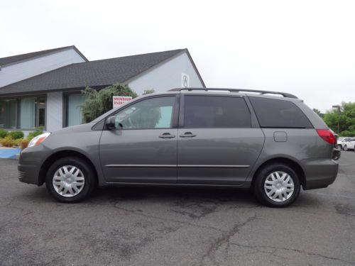 No reserve 2005 toyota sienna le 3.3l v6 7-pass pioneer navi one owner nice!