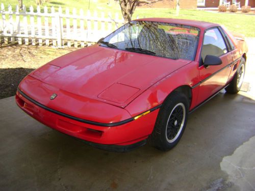1988 pontiac fiero formula red original