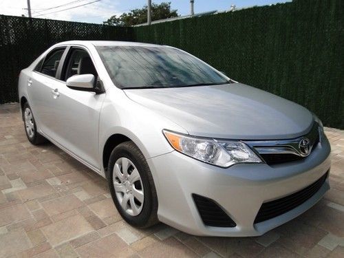 12 camry le full factory warranty only 25k miles very clean florida driven 1 own