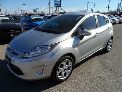 Local trade 2012 ford fiesta ses moonroof, alloys, push button start, sync