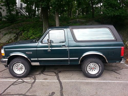 1993 ford bronco xlt hard to find has 4x4