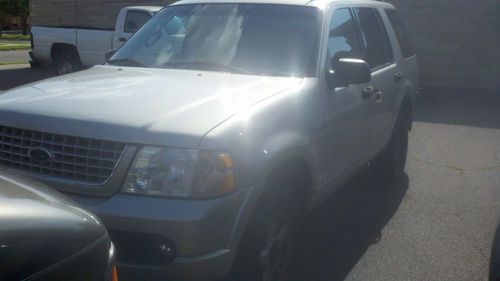 2004 ford explorer 168,907 miles have key driven in leather seating