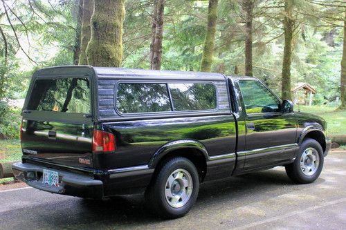 1999 gmc sonoma pickup with camper shell -- one owner!