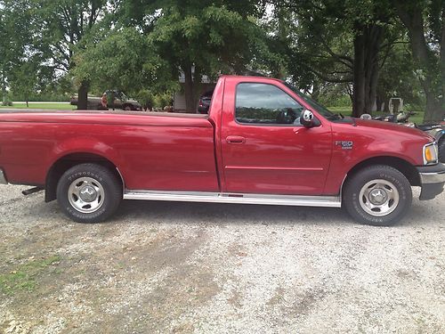2001 ford f150 long bed regular cab pick up truck.