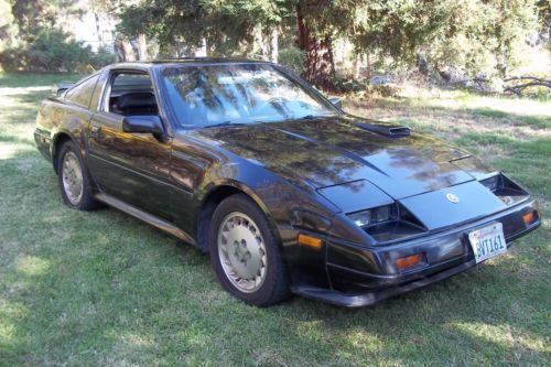 1984 nissan 300 zx 50th aniversary turbo t top  nice condition loaded w/ options