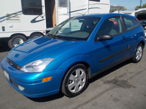 2001 ford focus, no reserve