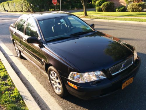 Volvo s40 great condition 4 cyl turbo 102k miles