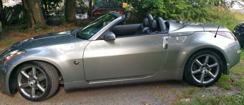 2004 nissan 350z convertible low miles, bose,  navigation, leather, touring