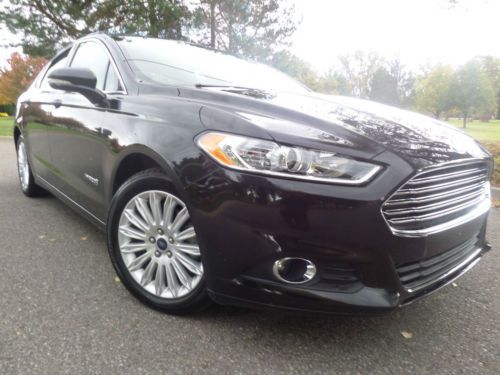 2013 for fusion hybrid/ sunroof/ navigation/ clean/ leather