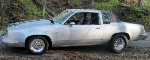 1985 oldsmobile cutlass race car