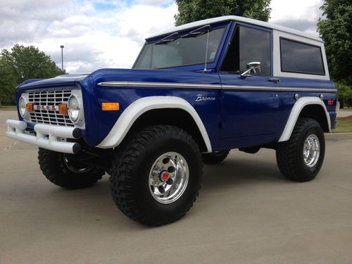 1974 ford bronco 302 automatic complete restoration in 2008.very nice! must see!