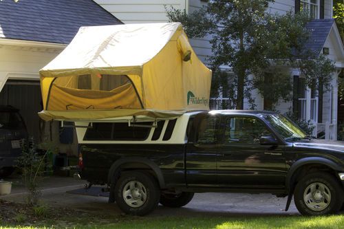 2004 toyota tacoma ext. cab, 4wd, manual, w/ wildernest camper