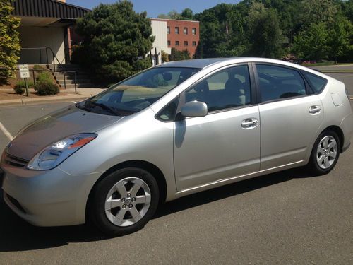 2005 toyota prius * electric/hybrid * up to  60 mpg * no reserve