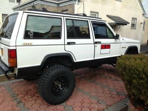 1991 jeep cherokee limited**** must sell*****