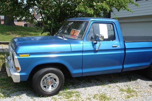 1979 ford f-100 8 ft bed.302.c6 trans