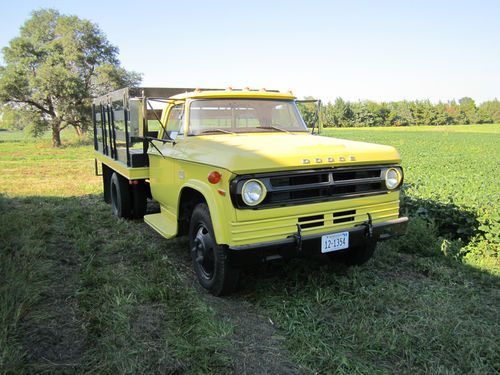 1970 dodge d-400 stake bed truck rare!