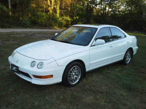 2000 acura integra 4dr auto loaded 1 owner 58,000 miles "nice"