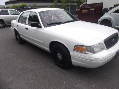 2007 ford crown victoria police interceptor in excelent condition