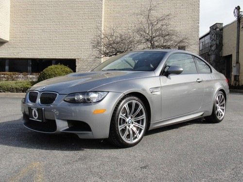Beautiful 2009 bmw m3, only 14,587 miles, loaded, just serviced