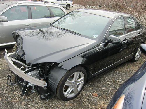 Mercedes benz 2011 c300 4matic repairable rebuildable salvage