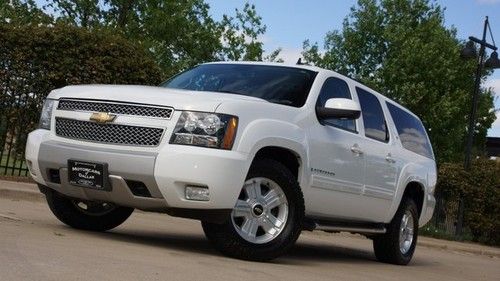 2009 chevrolet suburban z71 sunroof tv/dvd heated seats 3rd seats 1 owner