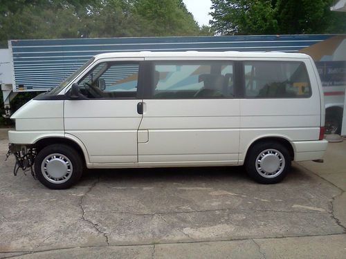 1993 volkswagen eurovan gl standard passenger van 3-door 2.5l
