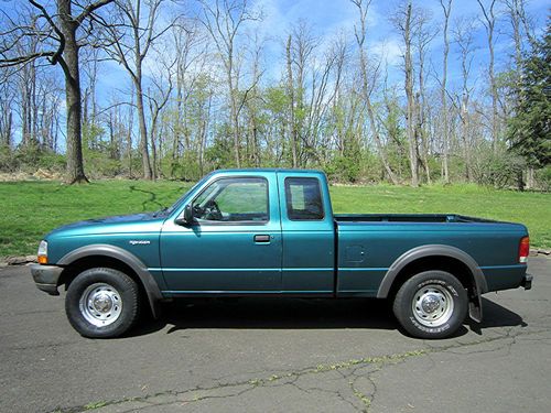 1998 ford ranger with stretch cab and 4x4 and no reserve